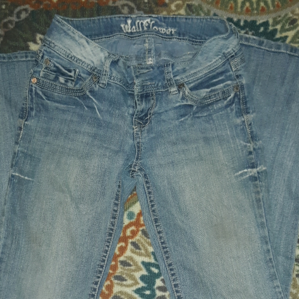 Jeans - Picture 2 of 3